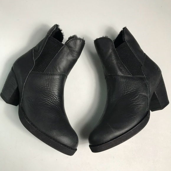 Emu Australia Black Fur Lined Ankle Boots Sz 5 New - Picture 2 of 8